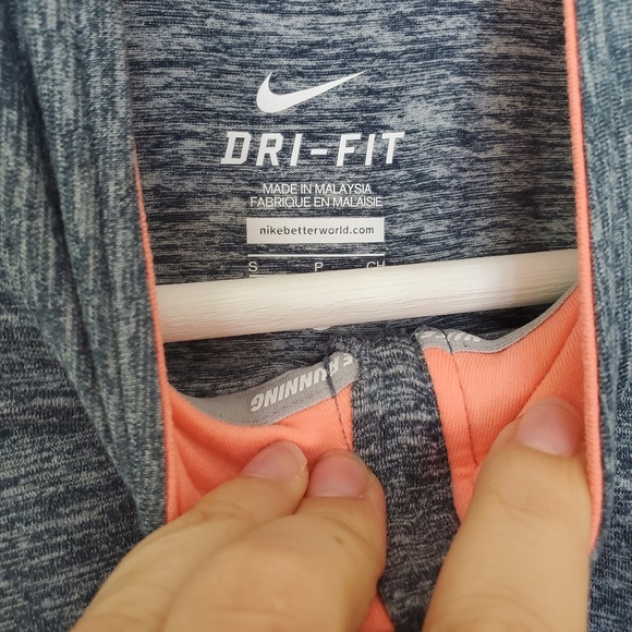 Nike Women's Gray Long Sleeve Top - Picture 3 of 5